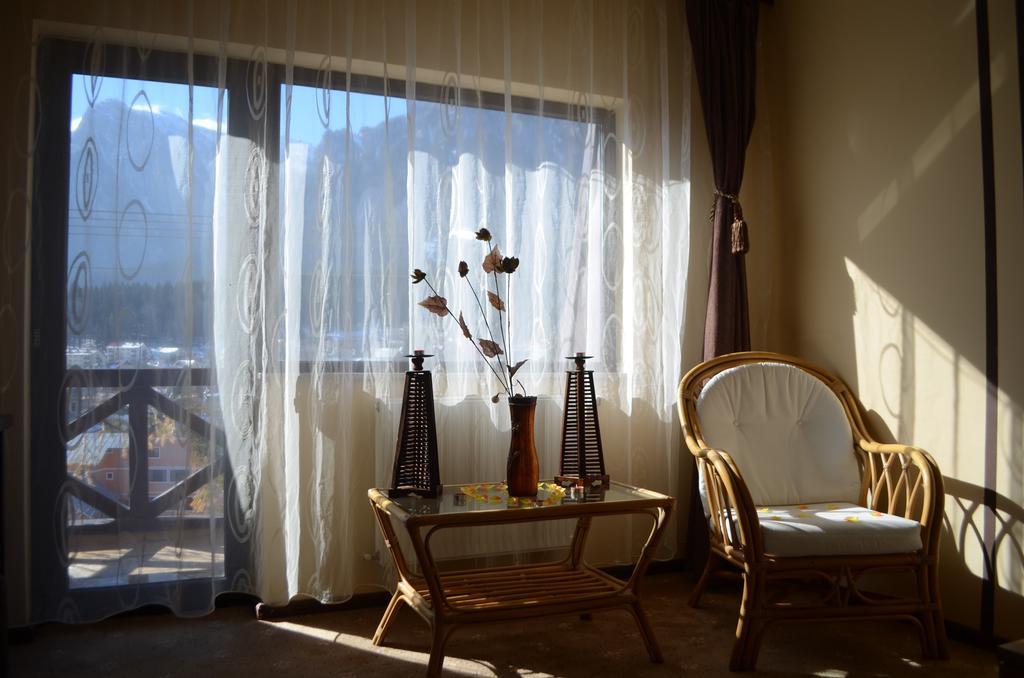 ホテル Magic Club Buşteni 部屋 写真